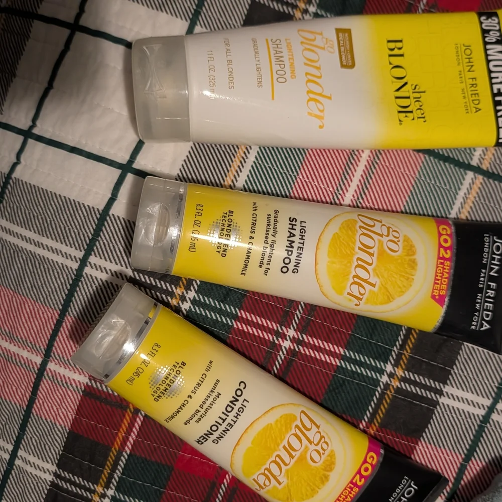Sheer Blonde Shampoo and Conditioner Set - Yellow - Picture 1 of 4